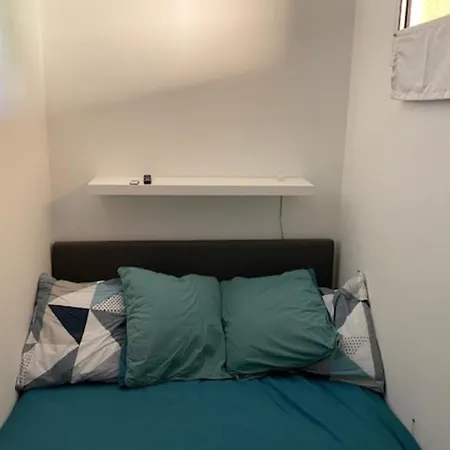 Charming Studio In The Centre Of Town With Balcony Apartment *
