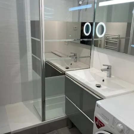 Apartmán Charming Studio In The Centre Of Town With Balcony Sanary-sur-Mer